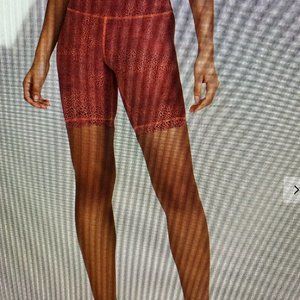 Lululemon Wunder Train HR Short 8'